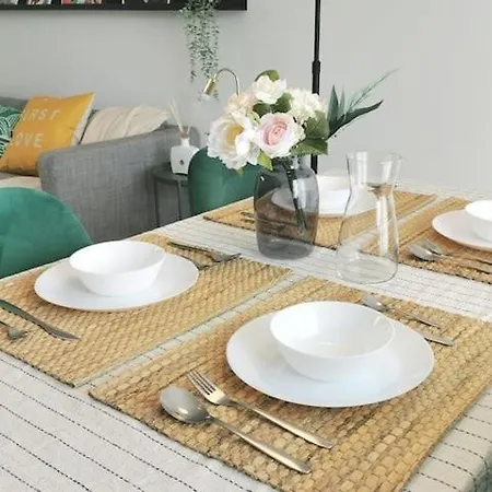 Chic 2chambres,70m²+balcon+parking+wifi