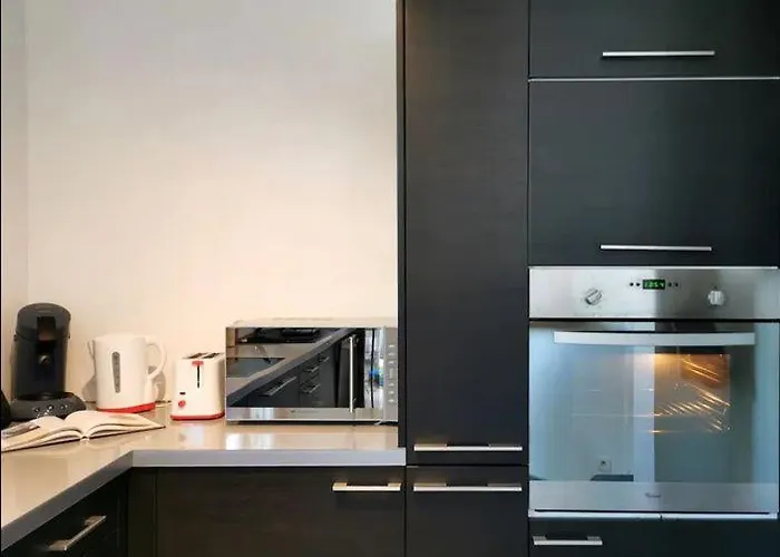 Chic 2chambres,70m²+balcon+parking+wifi * 낭트