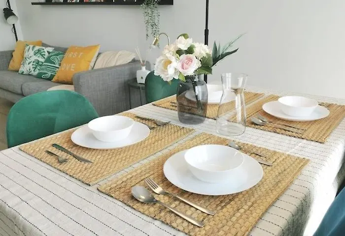 Chic 2chambres,70m²+balcon+parking+wifi