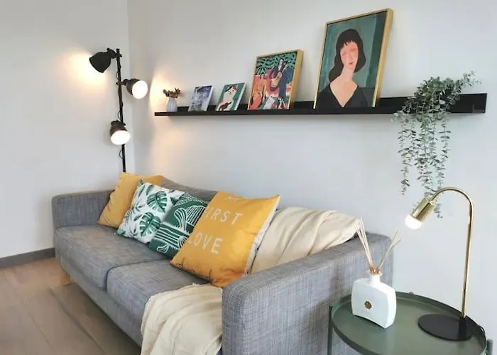 Chic 2chambres,70m²+balcon+parking+wifi 아파트 낭트